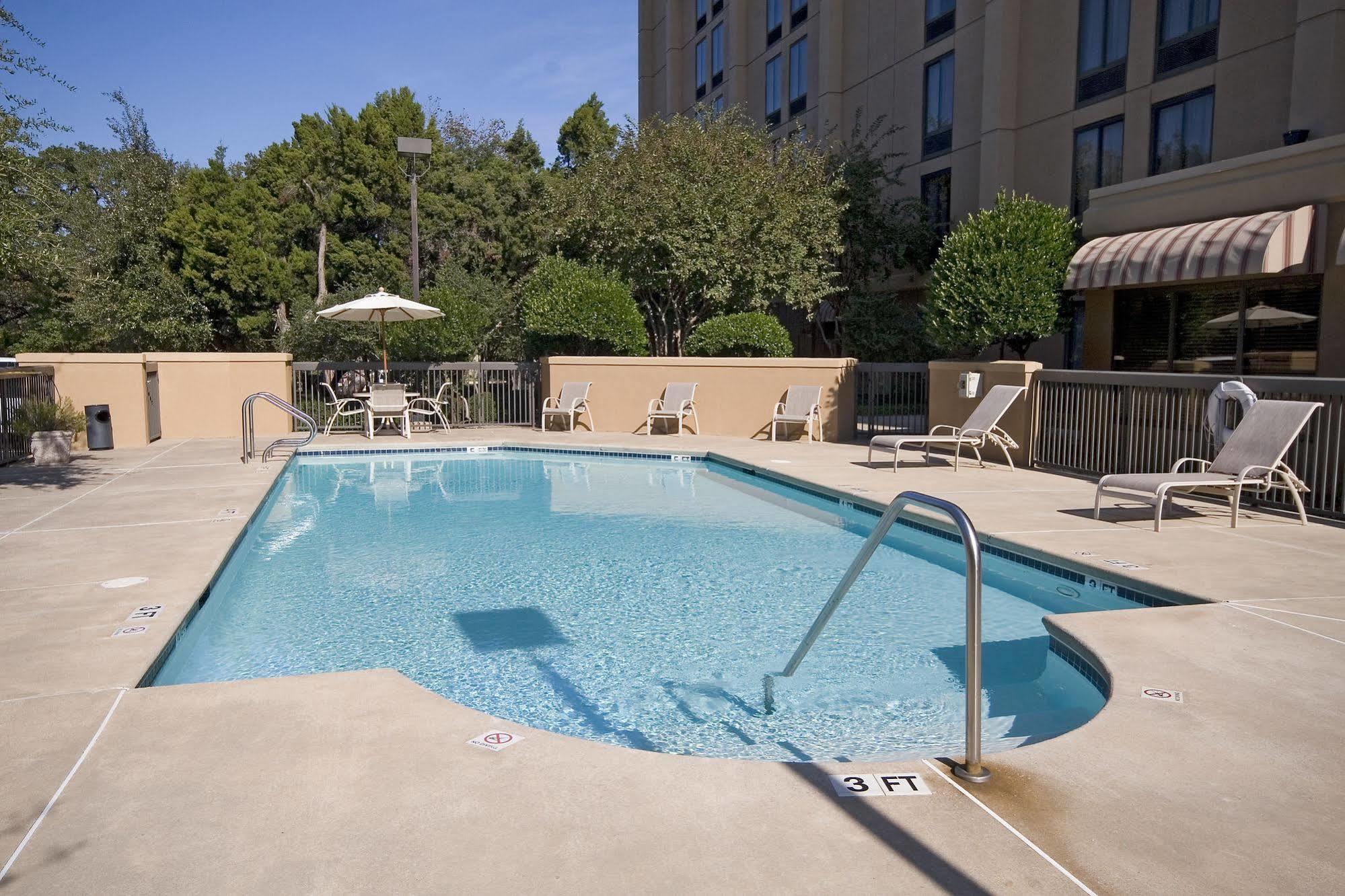 Hampton Inn Austin Nw Near The Domain Εξωτερικό φωτογραφία