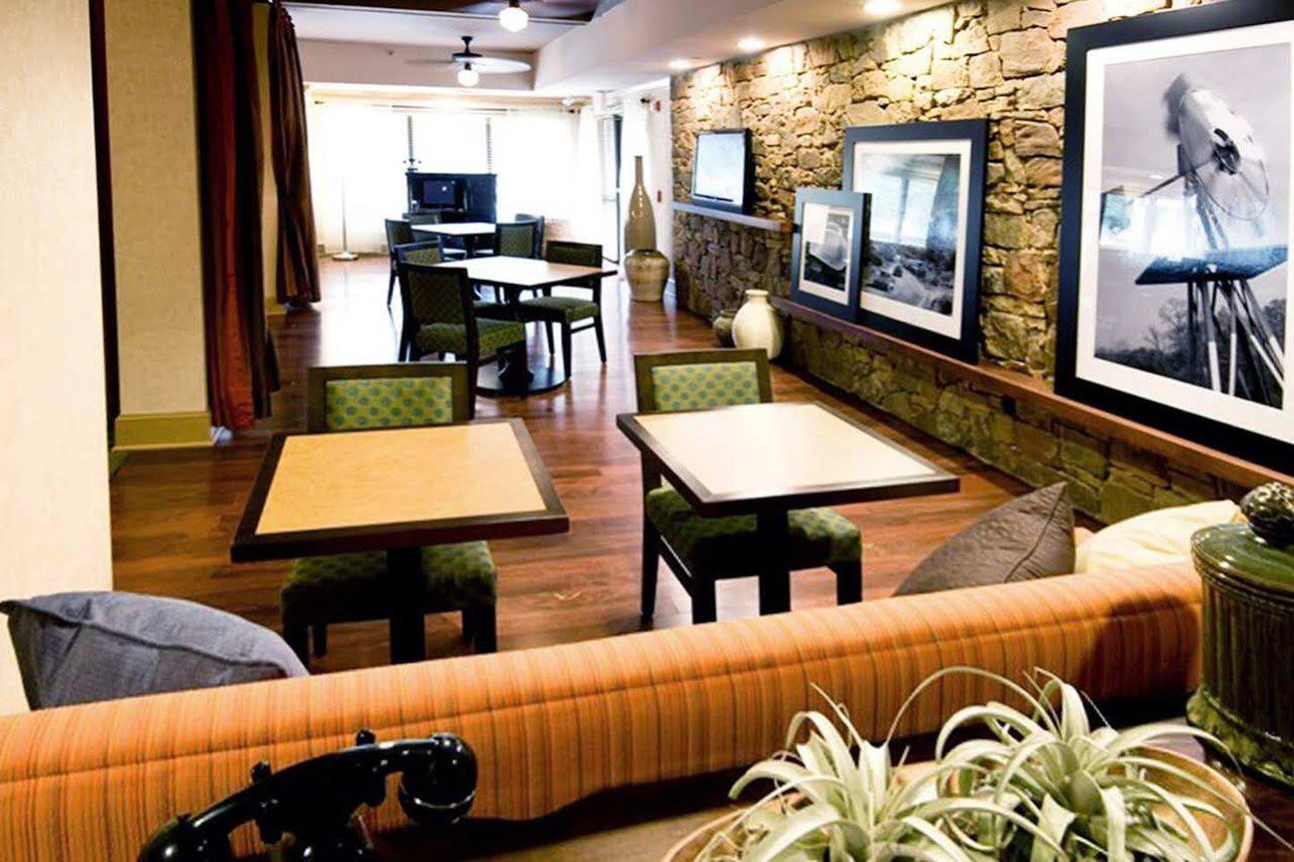 Hampton Inn Austin Nw Near The Domain Εξωτερικό φωτογραφία